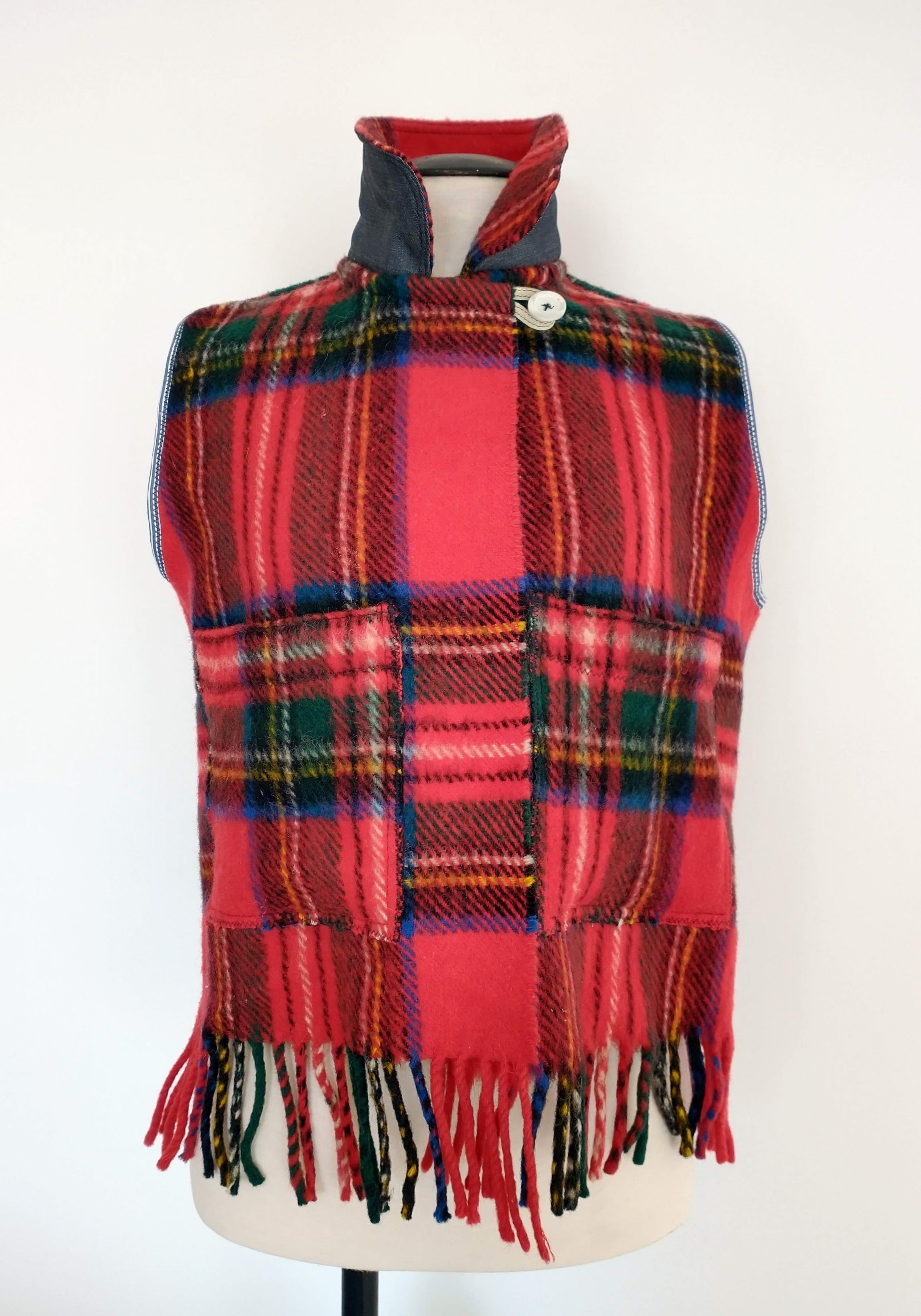 The GILTOUNE red tartan