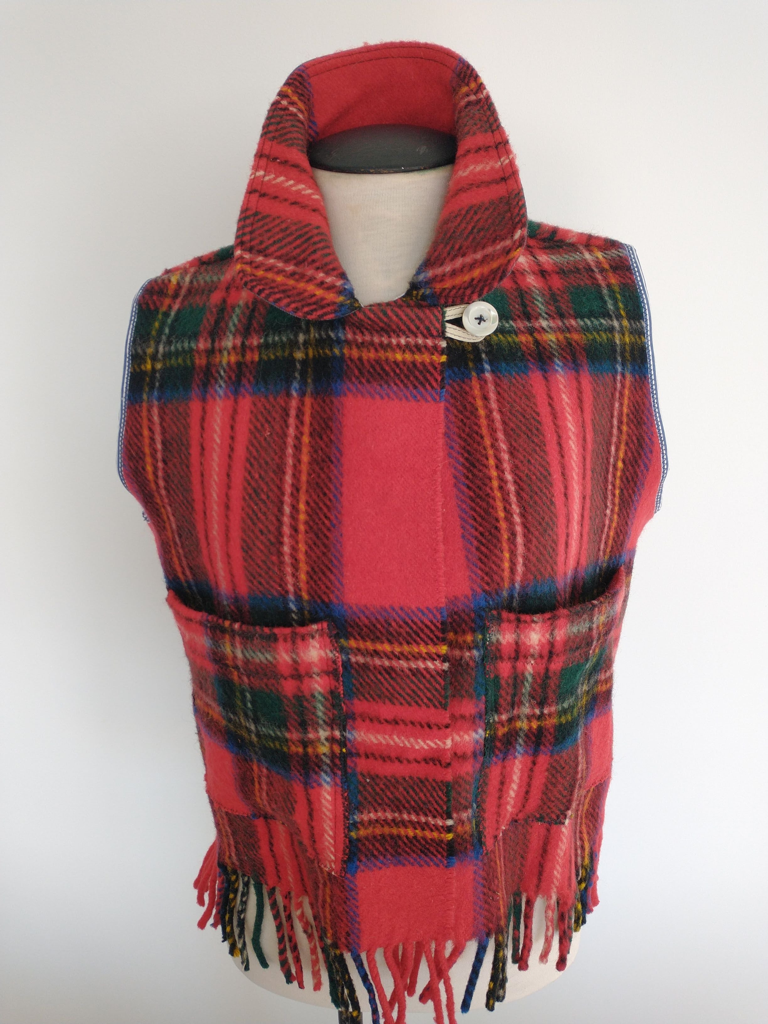 The GILTOUNE red tartan