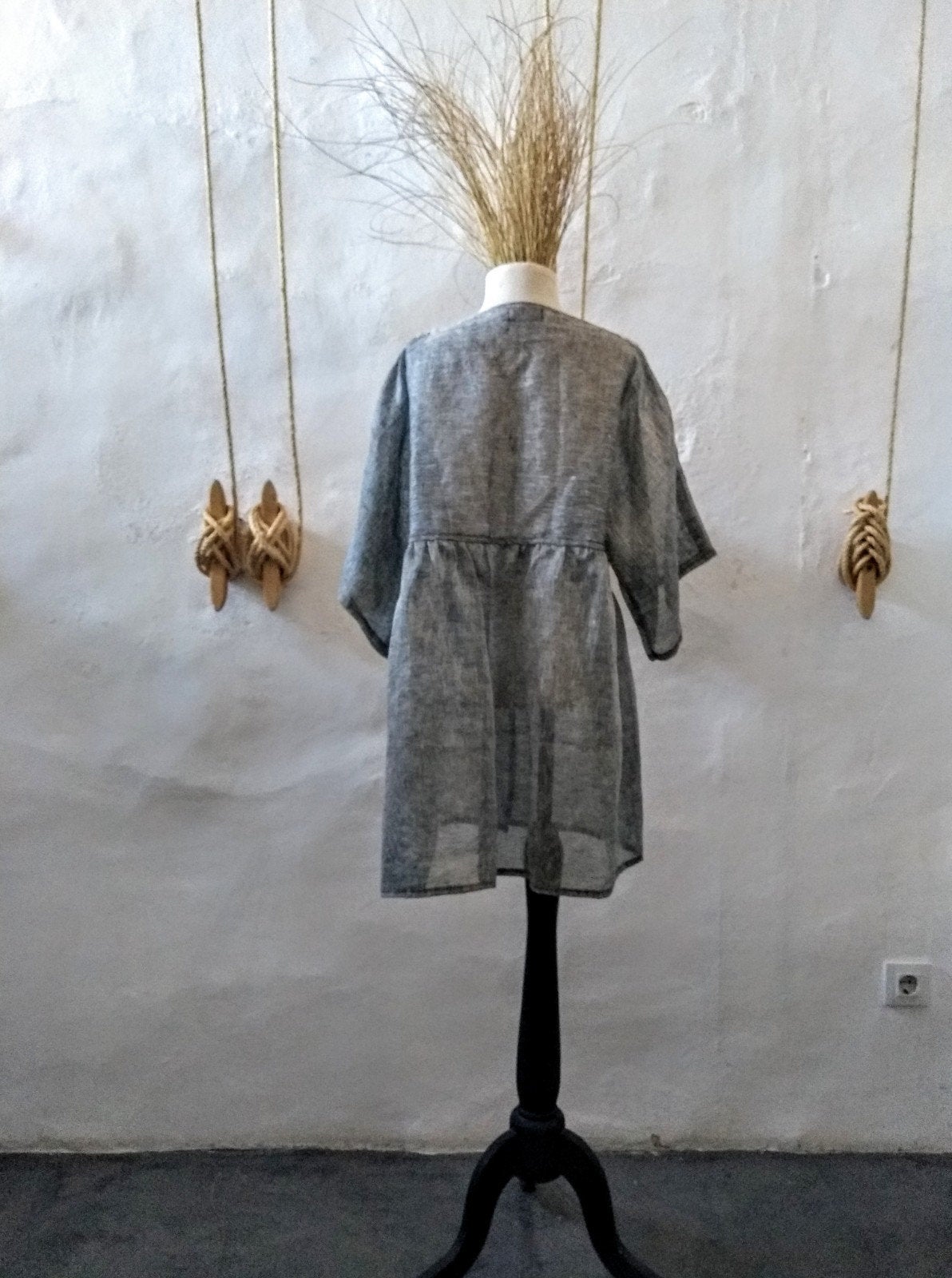 MAKIKO Kimono jacket in gray linen veil. Upcycling. U SIZE.
